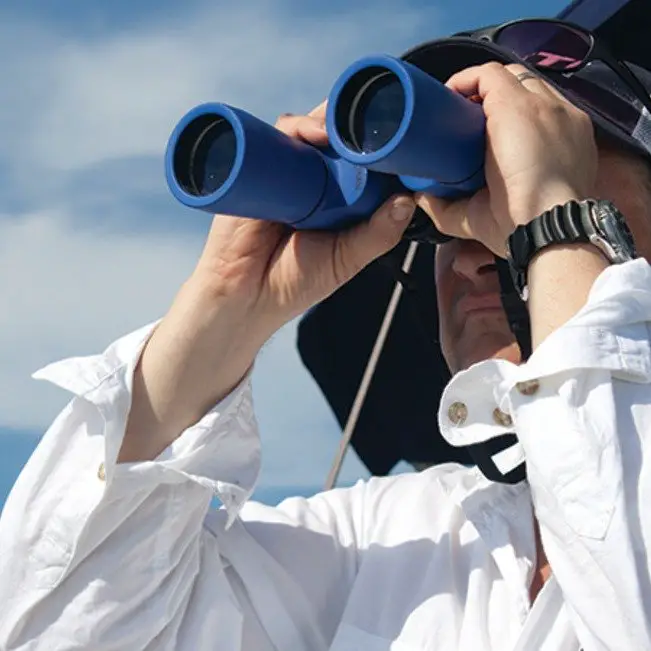 10 Best Binoculars For Whale Watching in 2022 【Affordable】 DopeGuides 10 Best Binoculars For Whale Watching in 2022 【Affordable】 DopeGuides